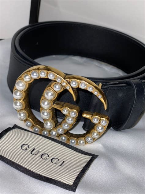 women authentic gucci belt.